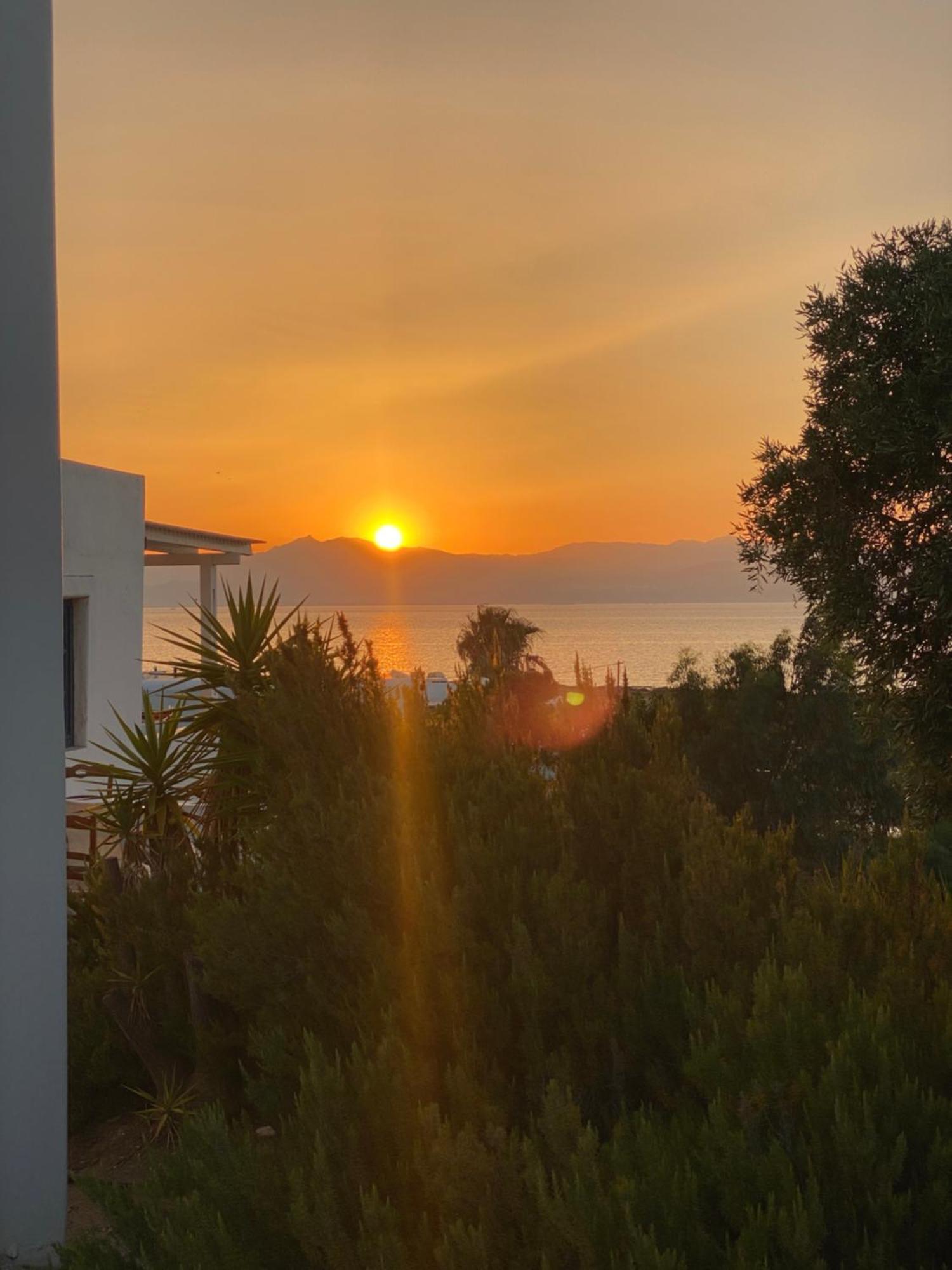 Iliopetra Studios Chrisi Akti  Bagian luar foto